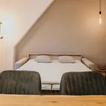 Bestlage Im Hechtviertel & Frisch Saniert *